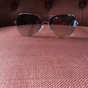 Guess aviator sunglasses